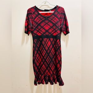 Red and black fitted sweater dress with ripple bottom size small (6)